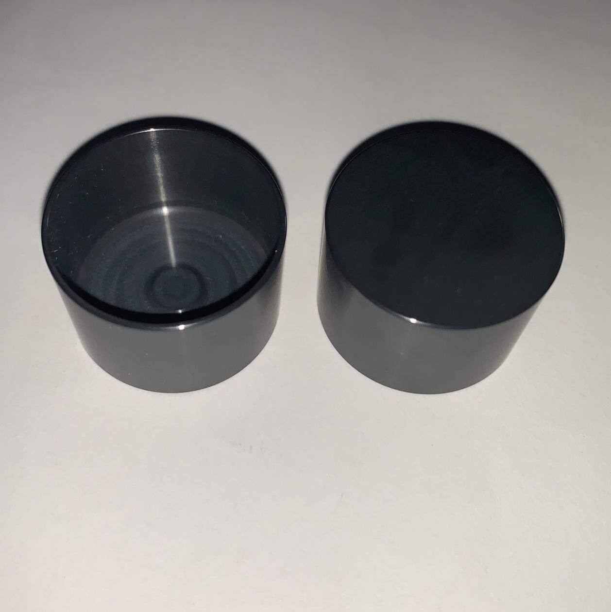 Quartz Crucibles VS Silicon Nitride Crucibles